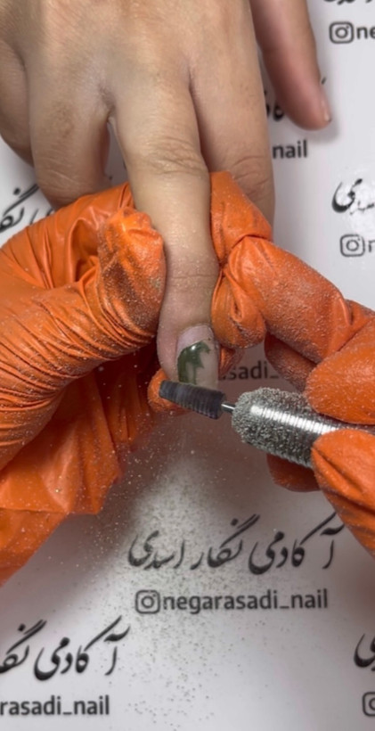 ترمیم ناخن